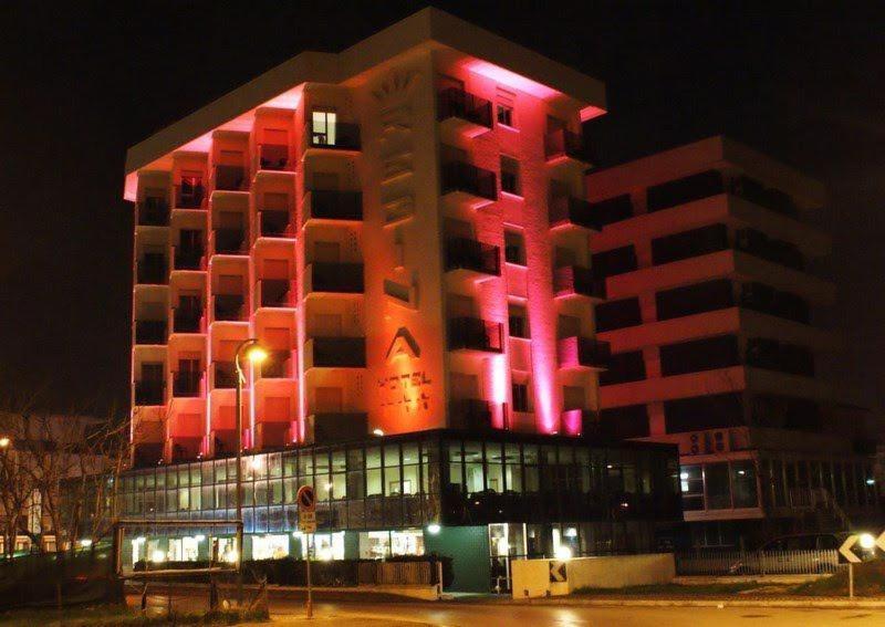 Hotel Regina In Spiaggia Rimini Kültér fotó