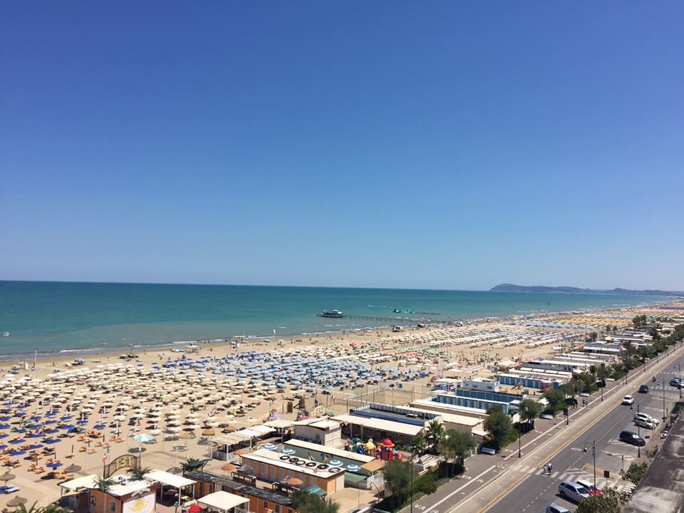 Hotel Regina In Spiaggia Rimini Kültér fotó